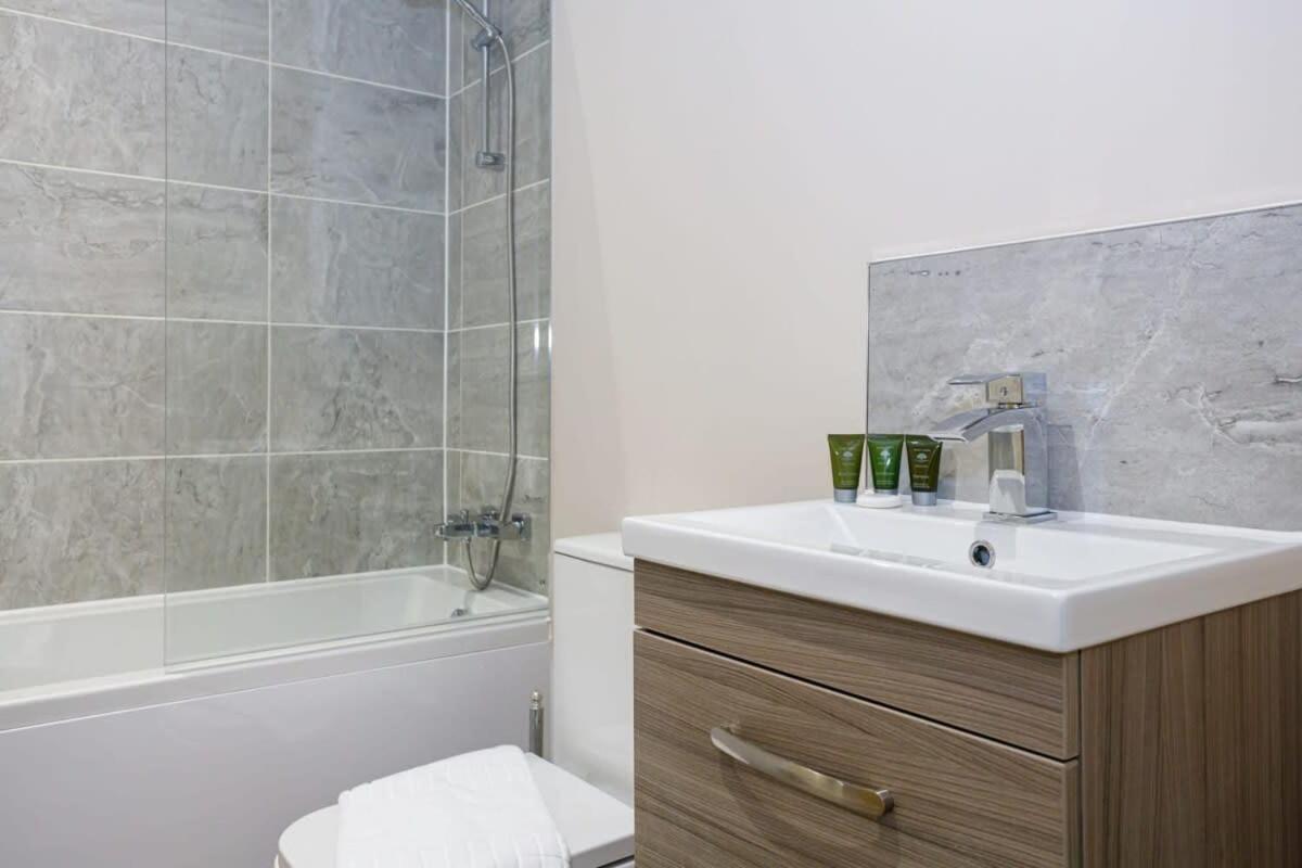 Modern And Stylish 1 Bed Apartment Manchester Exterior foto
